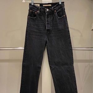 Levi’s ribcage straight ankle black 23